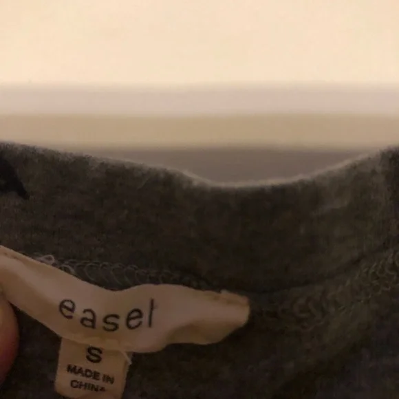 Woman’s fall star easel cotton long sleeve shirt size small - Picture 3 of 3